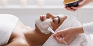 Try 5 Facial For Your Monsoon Skincare