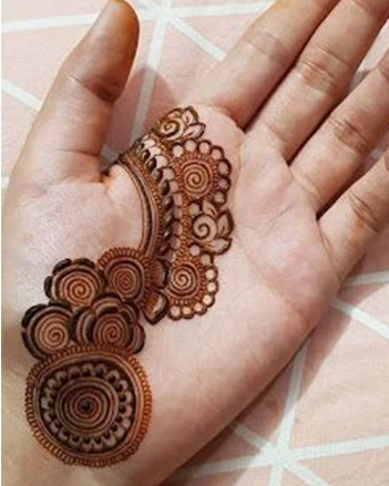 Eid Minimalistic Mehndi Design