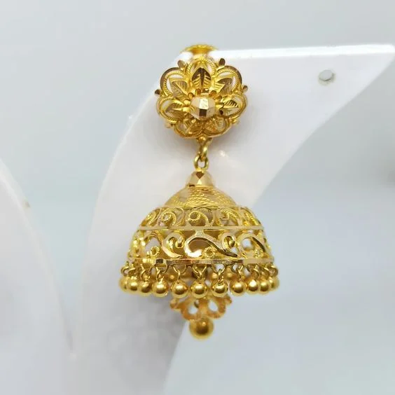 Classic Bridal Gold Jhumka Design