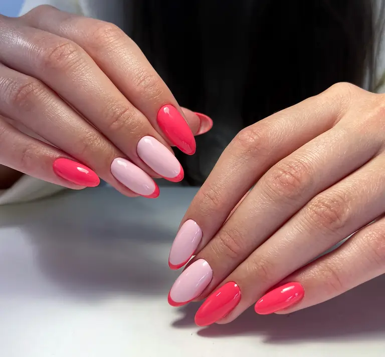 Bright Summer Nails Pink white