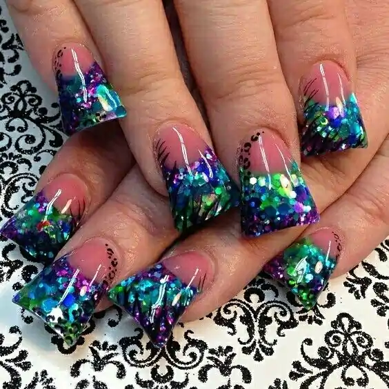 Glitter Duck Nails