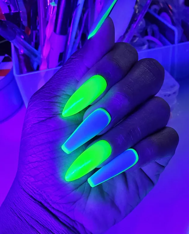 Neon Nights coffin nail design lime green